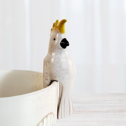 Cockatoo pot hanger – novelty plant accessory for indoor pots and bird lovers