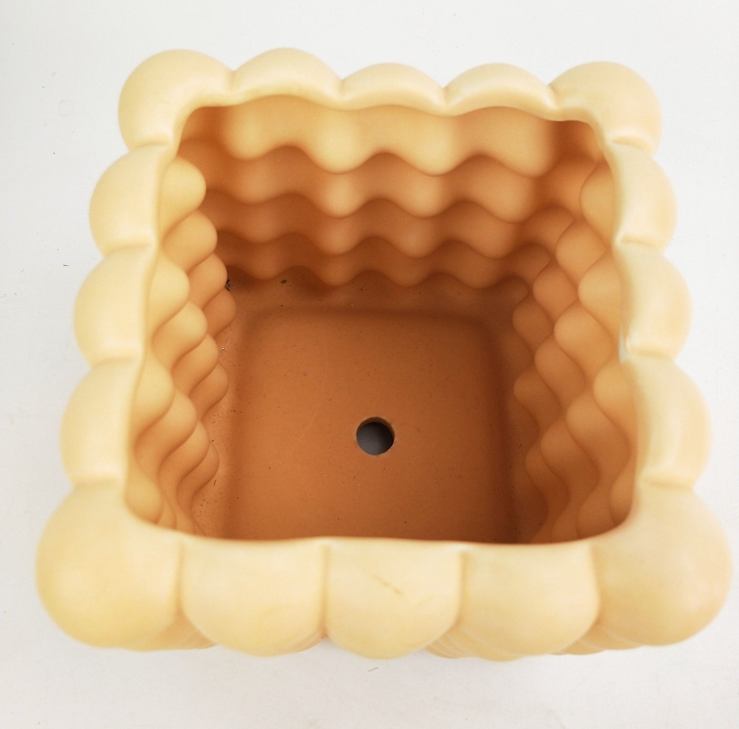 Addie Bubble Planter Sand