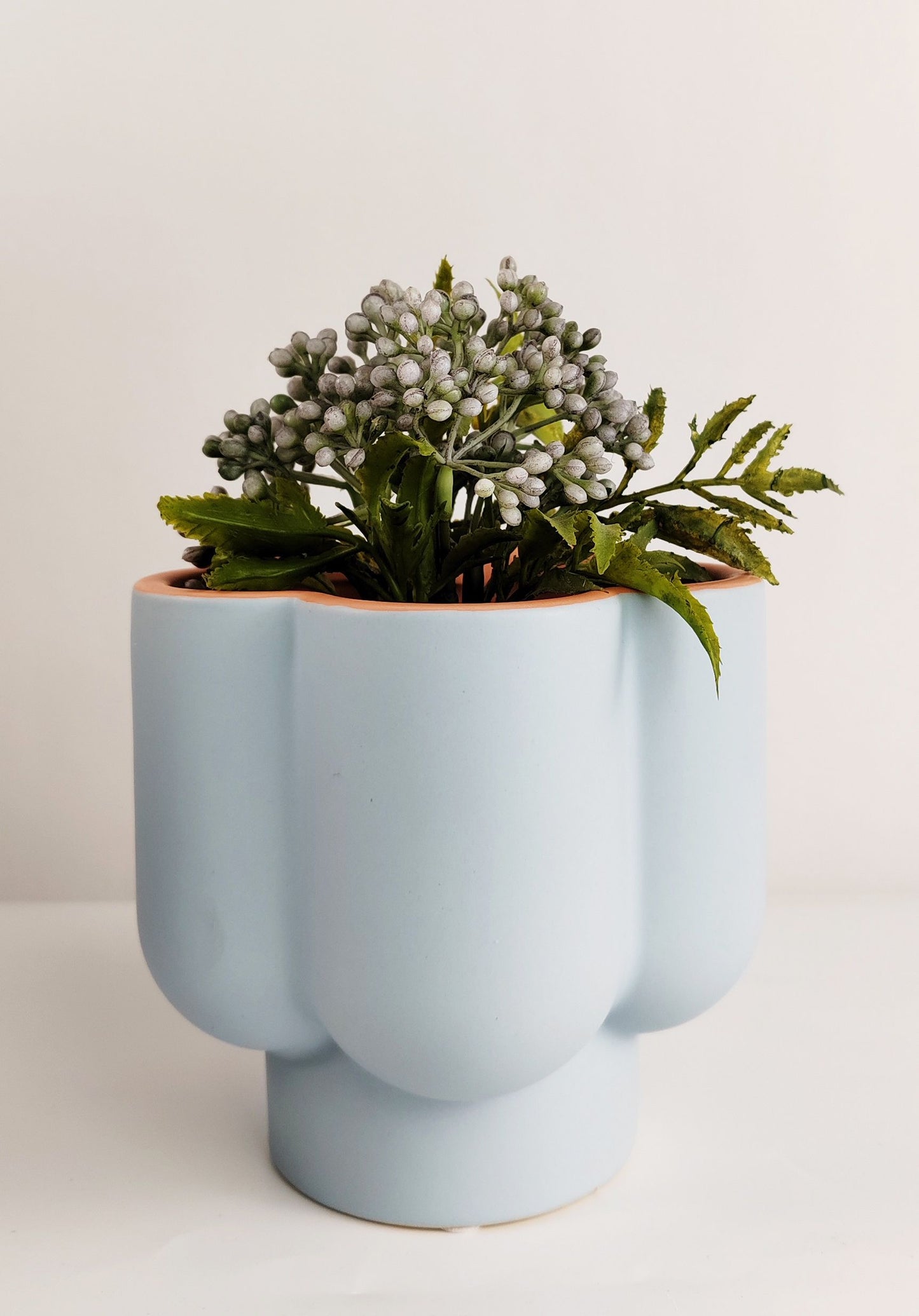 Groovy Flower Planter Blue & Pink