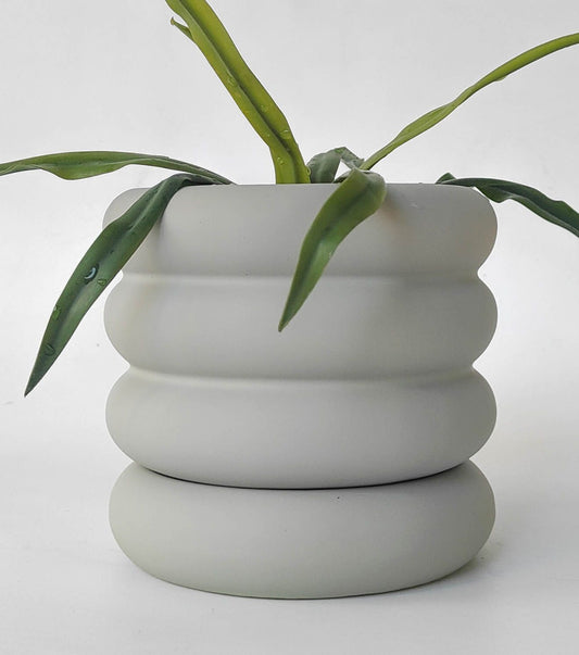 *NEW* Naomi Ring Planter with Saucer Smoke