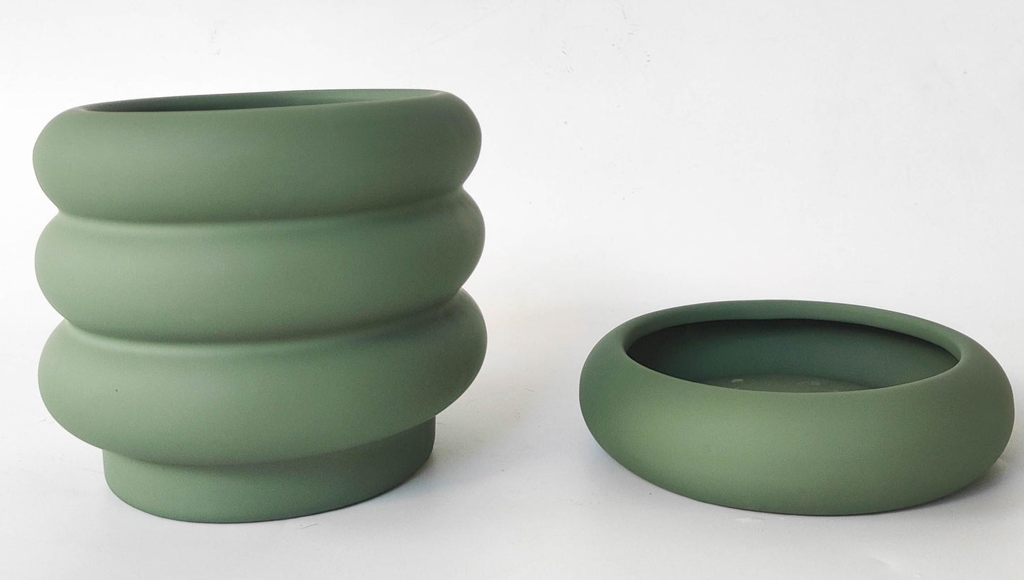 indoor plant pots, animal plant pots, indoor plant pots, brisbane indoor plants, Brisbane plant pots, sage green planter, beehive planter, naomi ring planter, urban products