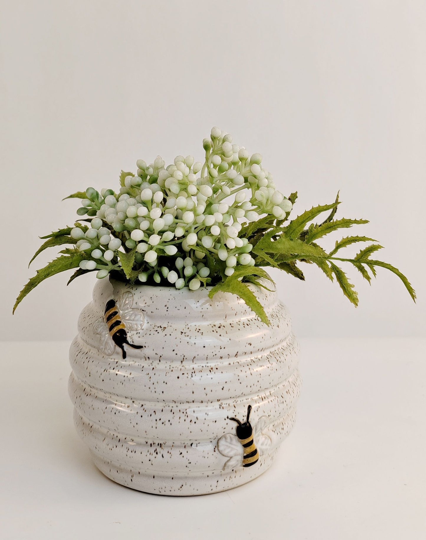 Small Beehive Planter Sand