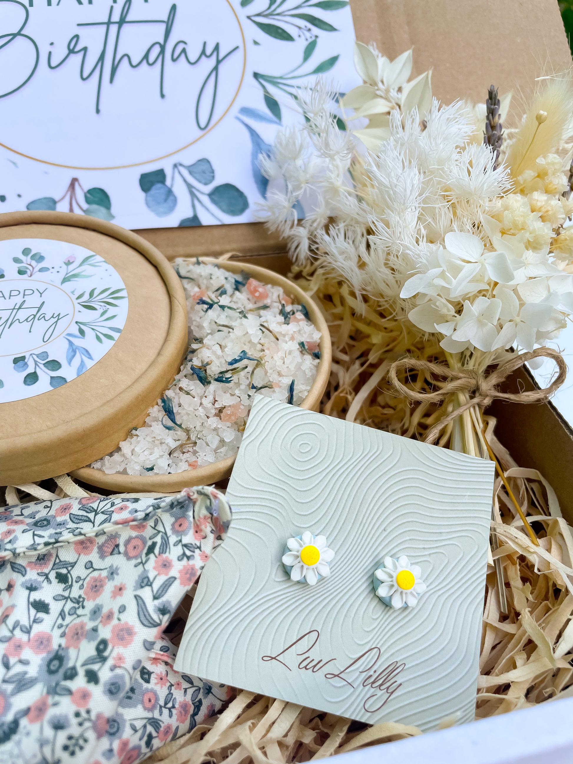 Birthday gift boxes, Birthday gift boxes Australia, Birthday gift boxes Brisbane, Birthday gift boxes for her, Birthday gift hamper Brisbane, Birthday gift hamper,  Birthday pamper pack for her, birthday care package, care package